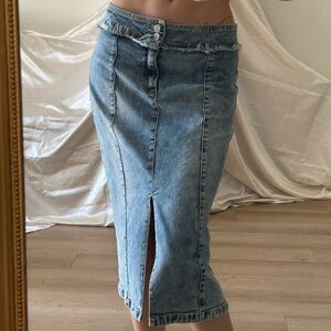 M Blue Denim Pencil Skirt with Frayed Waist